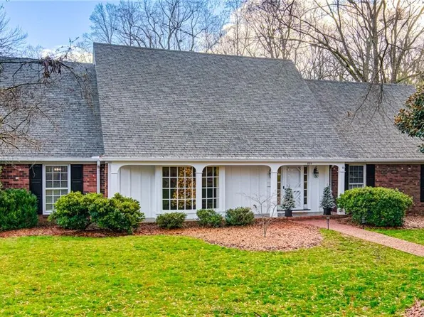 835 Glen Echo Trl, Winston Salem, NC 27106