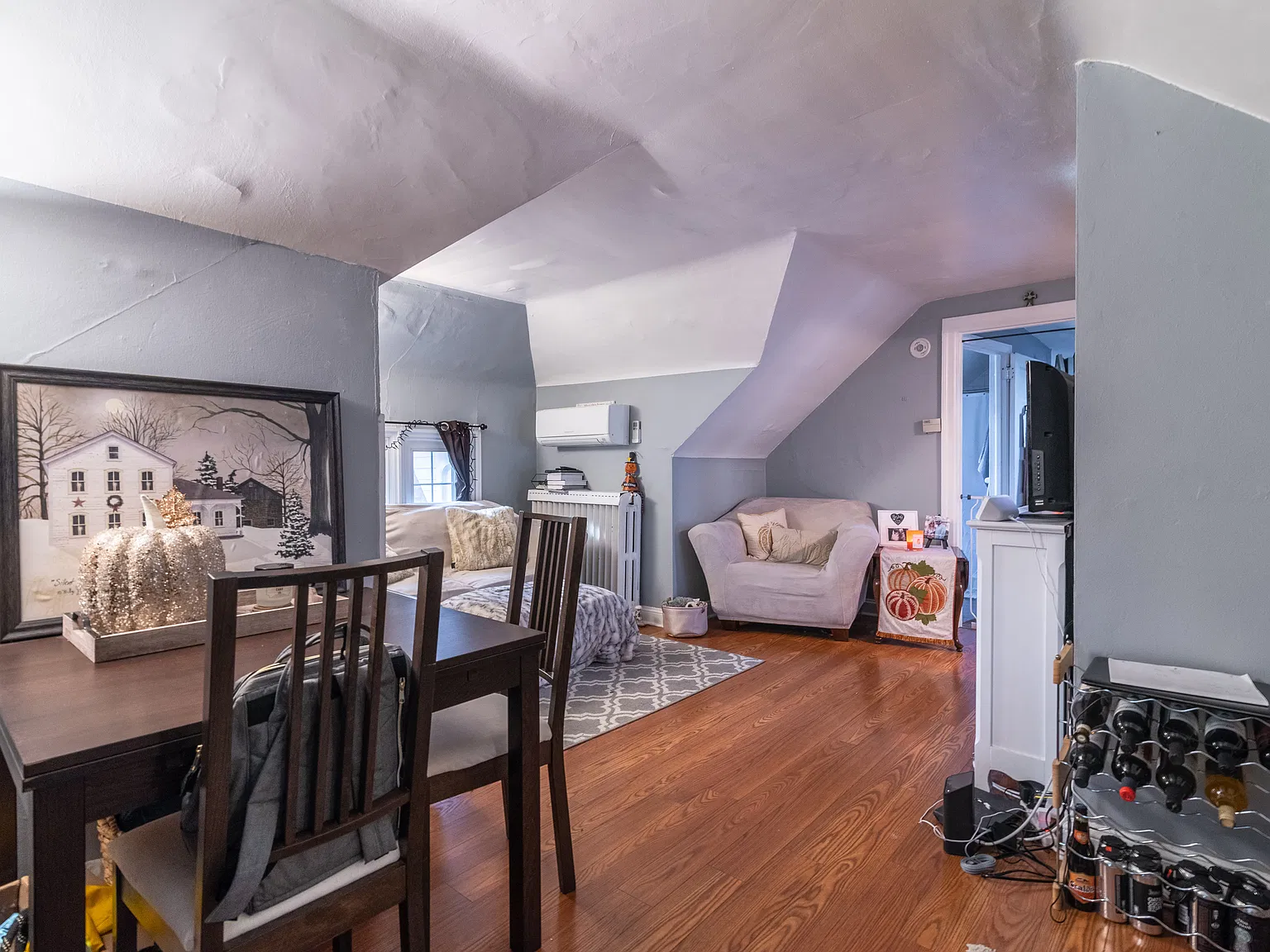 1 bed, 1000 sqft, $1,600 — Photo 2