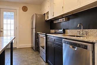5th image of 197 College Ave #3