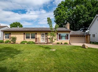 2515 D Ave NE, Cedar Rapids, IA 52402