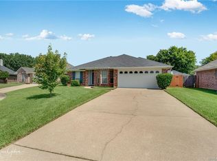 3304 Williamsburg Pl, Bossier City, LA 71112