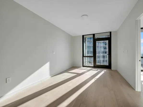 131-02 A 40th Road image 40 of 42