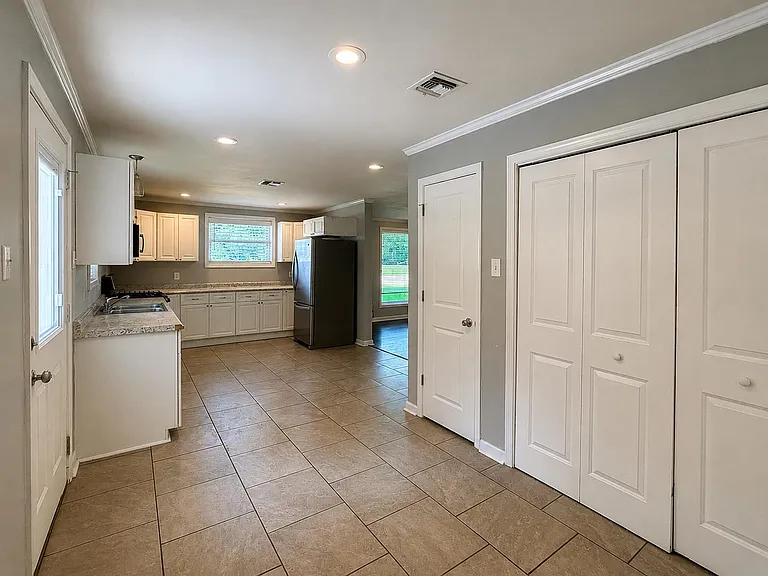 2655 W Main St — Photo 3
