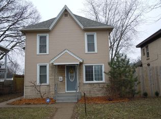 906 Johnson St, La Crosse, WI 54601