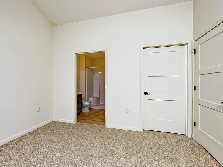 81 Arthurian Way — Photo 4