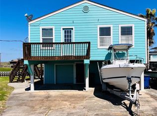 1537 Blue Water Dr, Freeport, TX 77541