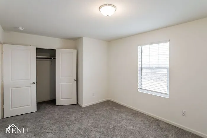1605 Braeburn Ln — Photo 10