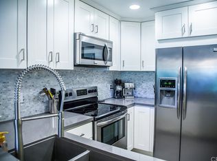 2960 Champion Way APT 207, Tustin, CA 92782