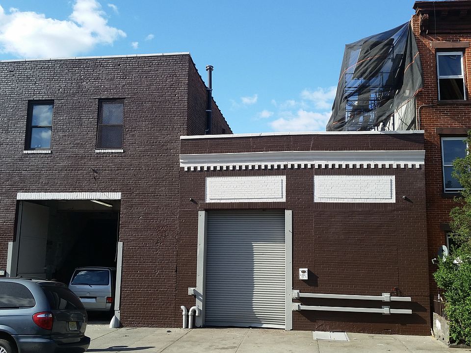 1st image of 987 Pacific St