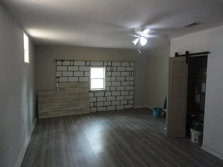 1334 NE 1st Ave — Photo 4