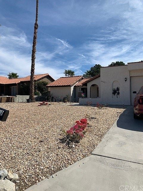 2nd image of 64427 Pinehurst Cir