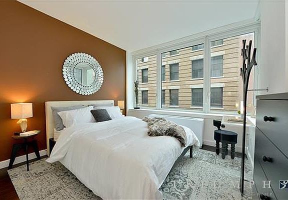 4th image of 113 Nassau St APT 16D