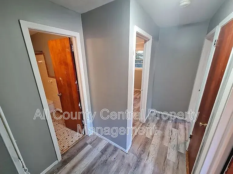 3346 Bedford Ln — Photo 5