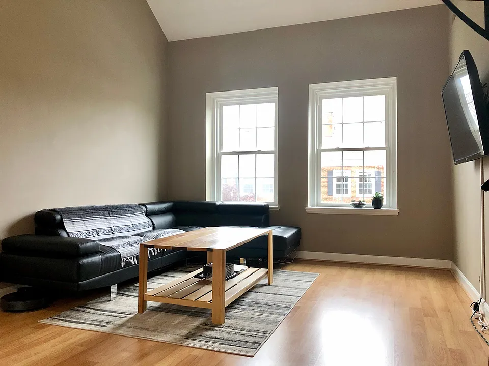 2920 S Buchanan St #C1