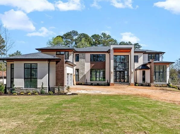 124 Woodlawn Dr NE, Marietta, GA 30067