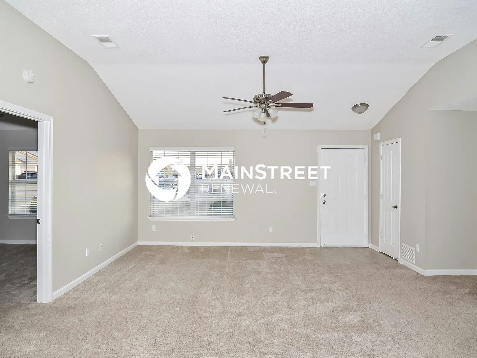 4450 Shadow Leaf Cove N — Photo 3