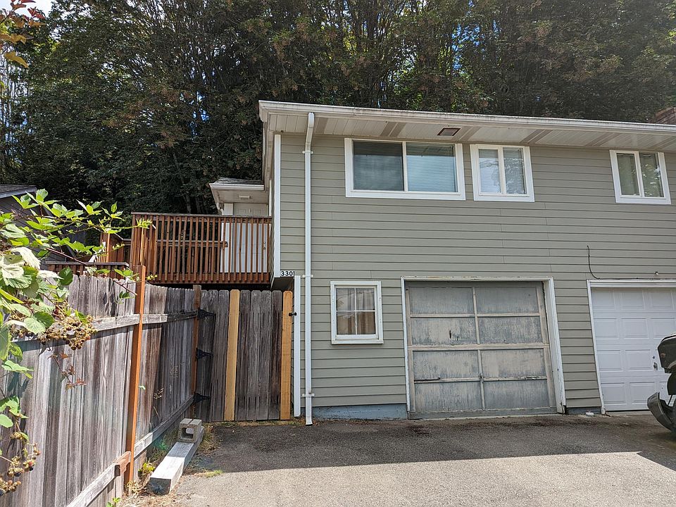 1st image of 3301 1st St