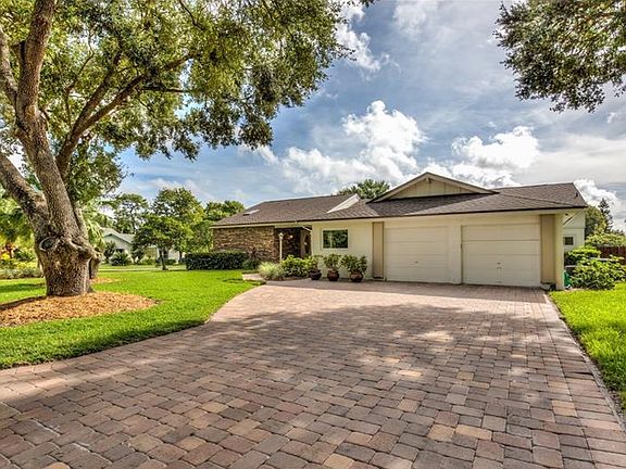 4th image of 6303 Piney Glen Ln