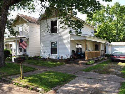 82 W 1st St, Frazeysburg, OH, 43822