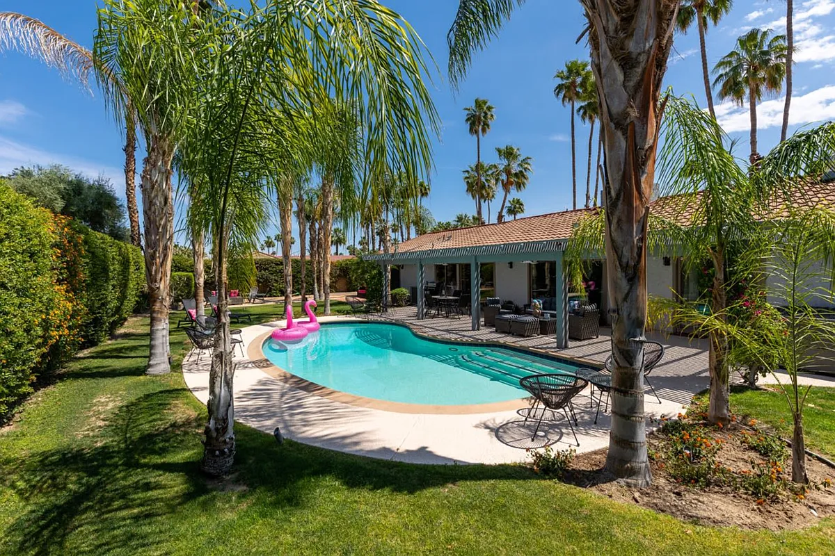 Building Photo - E Santa Ynez Way