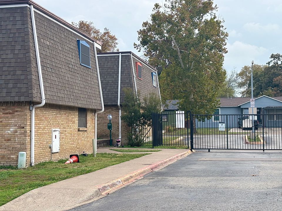 1st image of 4316 Baldwin Ave Building 2