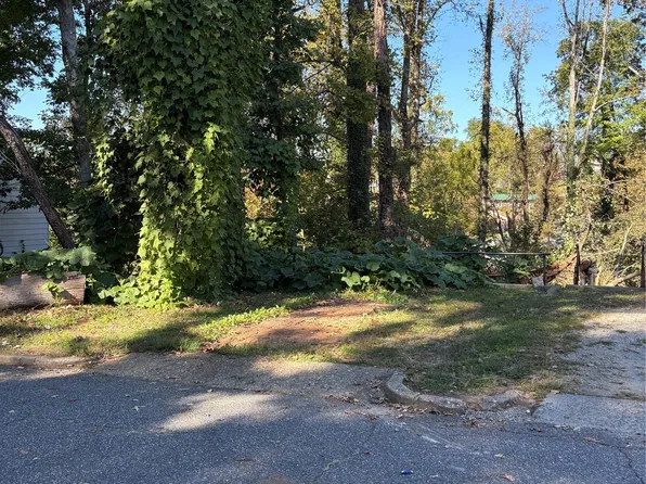 206 Jefferson St, Morganton, NC 28655