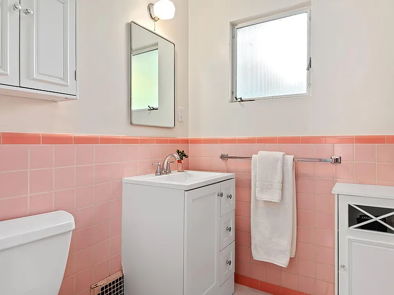 116 E Constance Ave — Photo 15