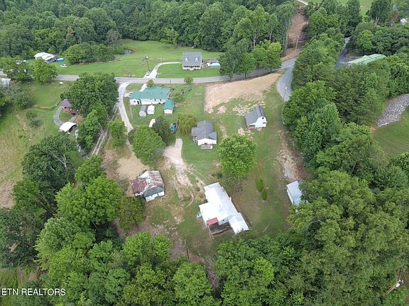 2nd image of 1333 Pinecrest Rd