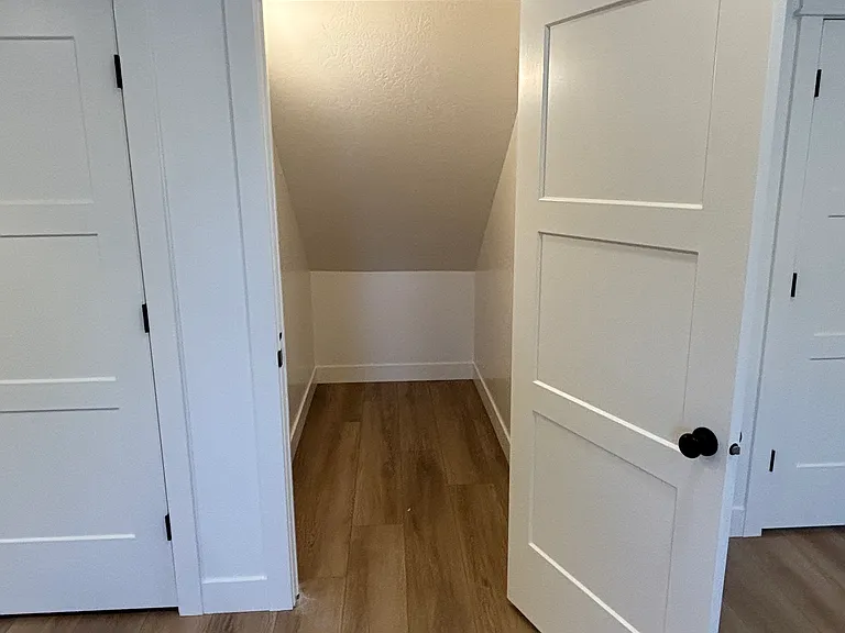 71 N 145 W — Photo 10