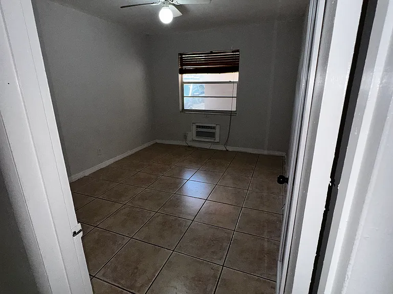 2918 Funston St #32 — Photo 8