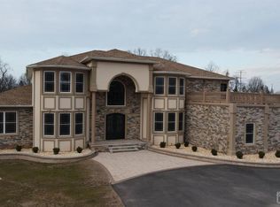 456 Ridge Rd, Dayton, NJ 08810