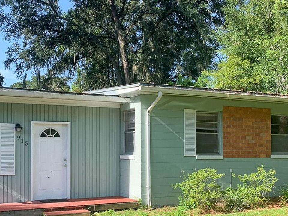 1st image of 915 NE 8th Ave
