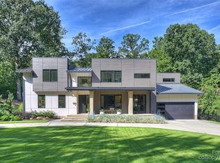 2901 Rockbrook Dr, Charlotte, NC 28211
