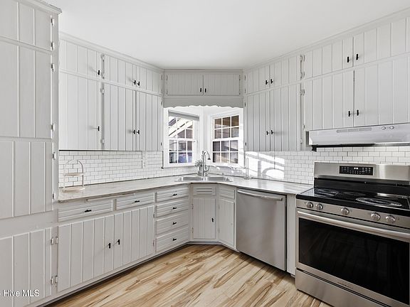 4th image of 502 S Edenton Road Street
