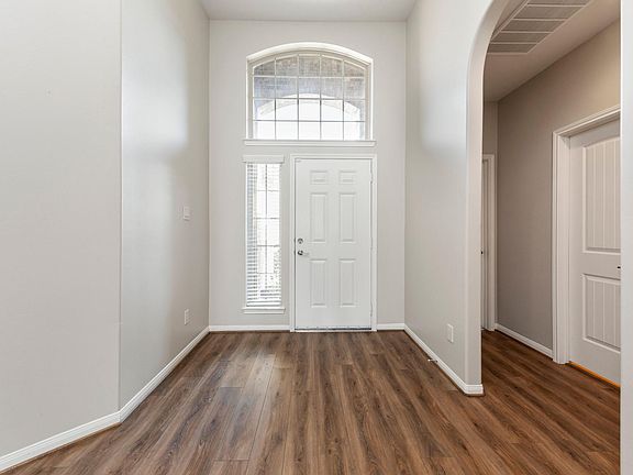 5th image of 3734 Pantano Ct