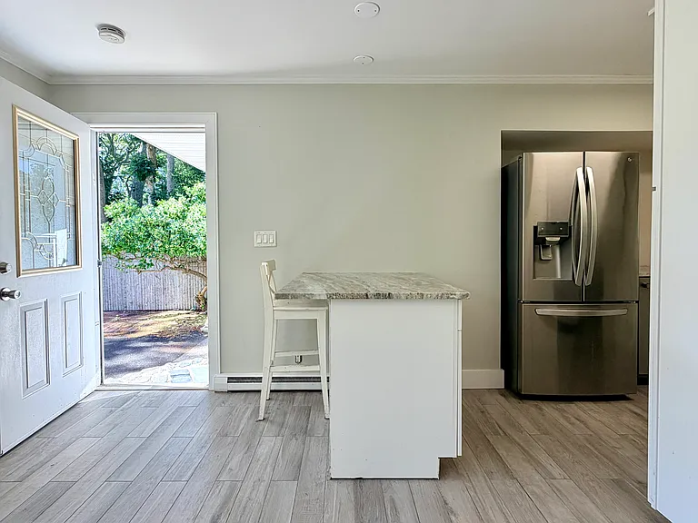 40 Hampton St — Photo 11