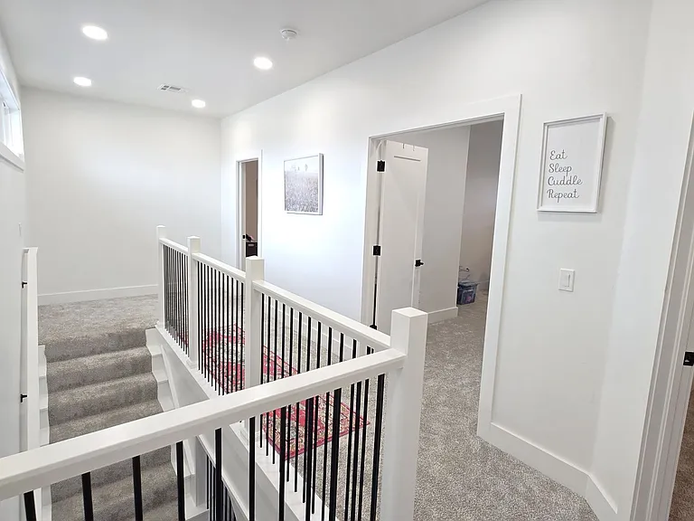 6208 NW 154th Cir — Photo 36