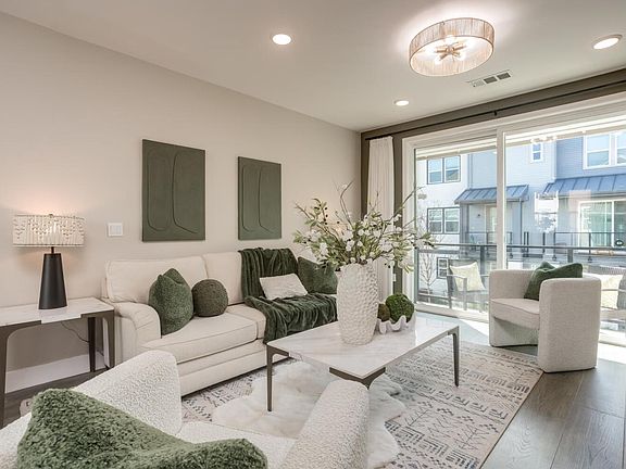 5th image of 846 Cotati Ter Unit 13