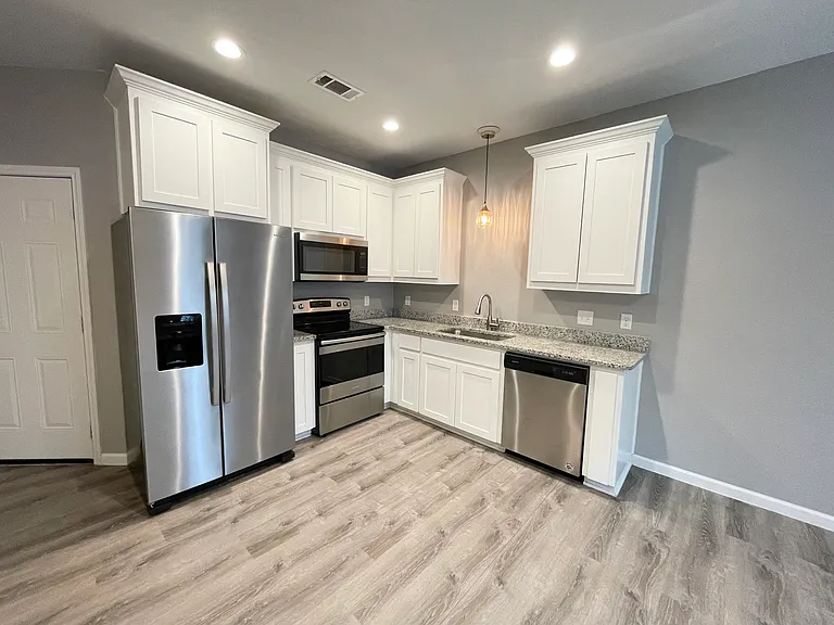 120 Ridgmar Dr #110 — Photo 7
