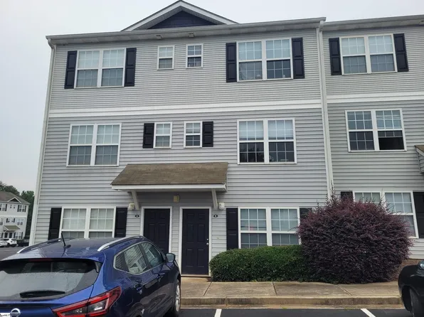 221B Campus Dr, Central, SC 29630