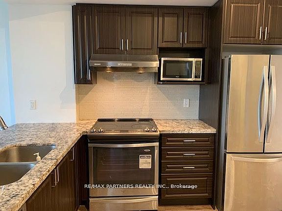 4th image of 38 Cedarland Dr #605