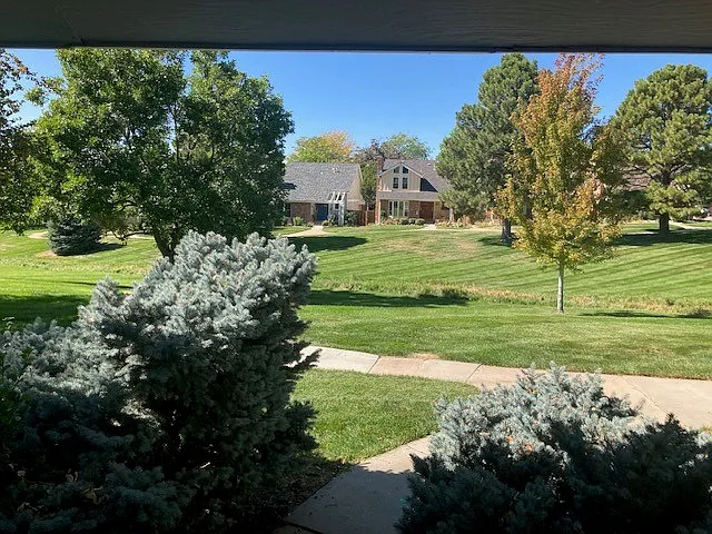 Greenbelt - 7599 S Rosemary Cir