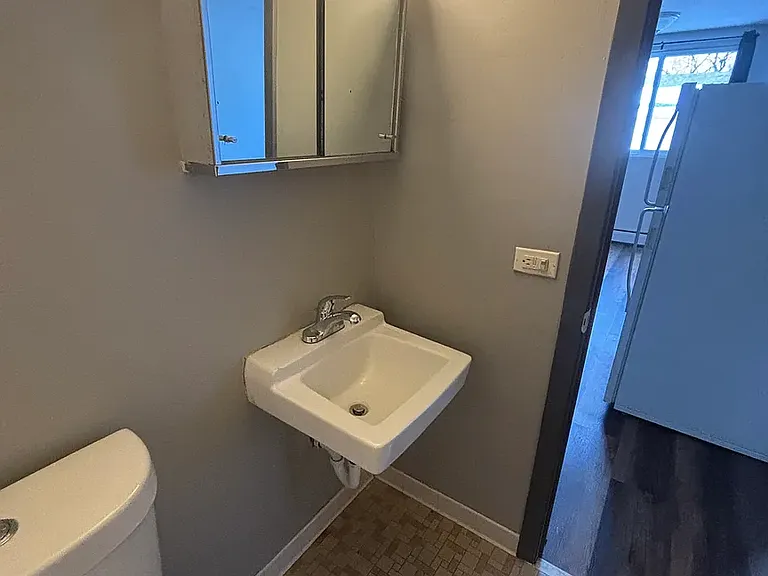 5910 W Broadway Ave #10 — Photo 8
