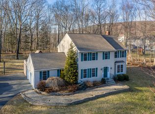 4 Gardan Rd, New Milford, CT 06776