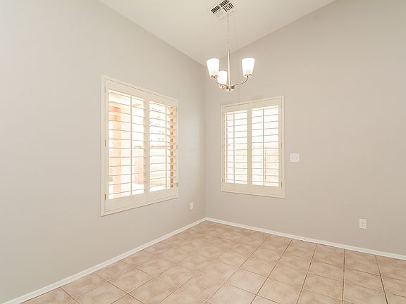 5th image of 15270 W Crocus Dr