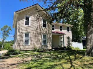 15848 W High St, Middlefield, OH 44062
