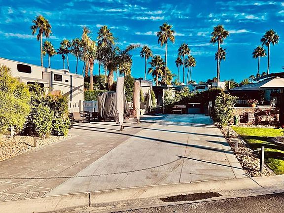 3rd image of 69411 Ramon Rd #724