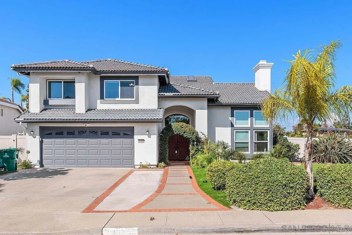 4 bed, 2.5 bath, 2480 sqft, $5,995 — Photo 1