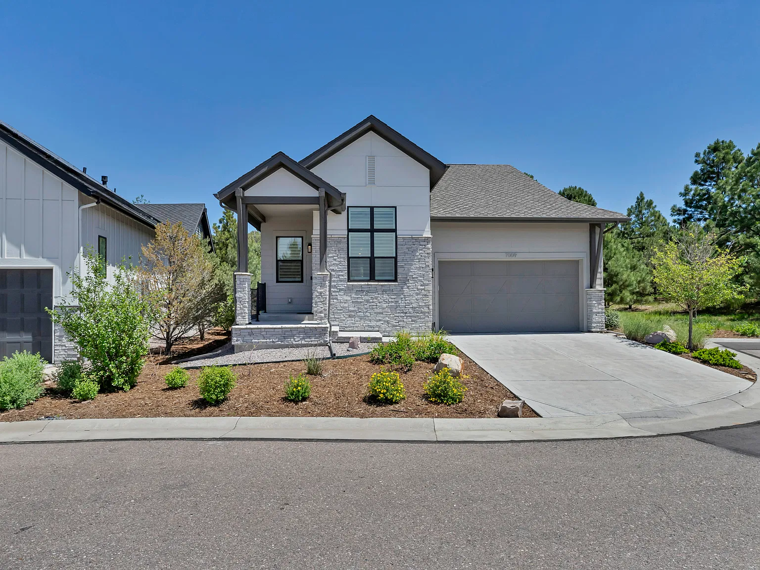 3 bed, 3.5 bath, 2804 sqft, $6,000 — Photo 1