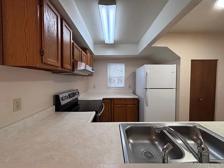 2439 E Willamette Ave #A — Photo 6